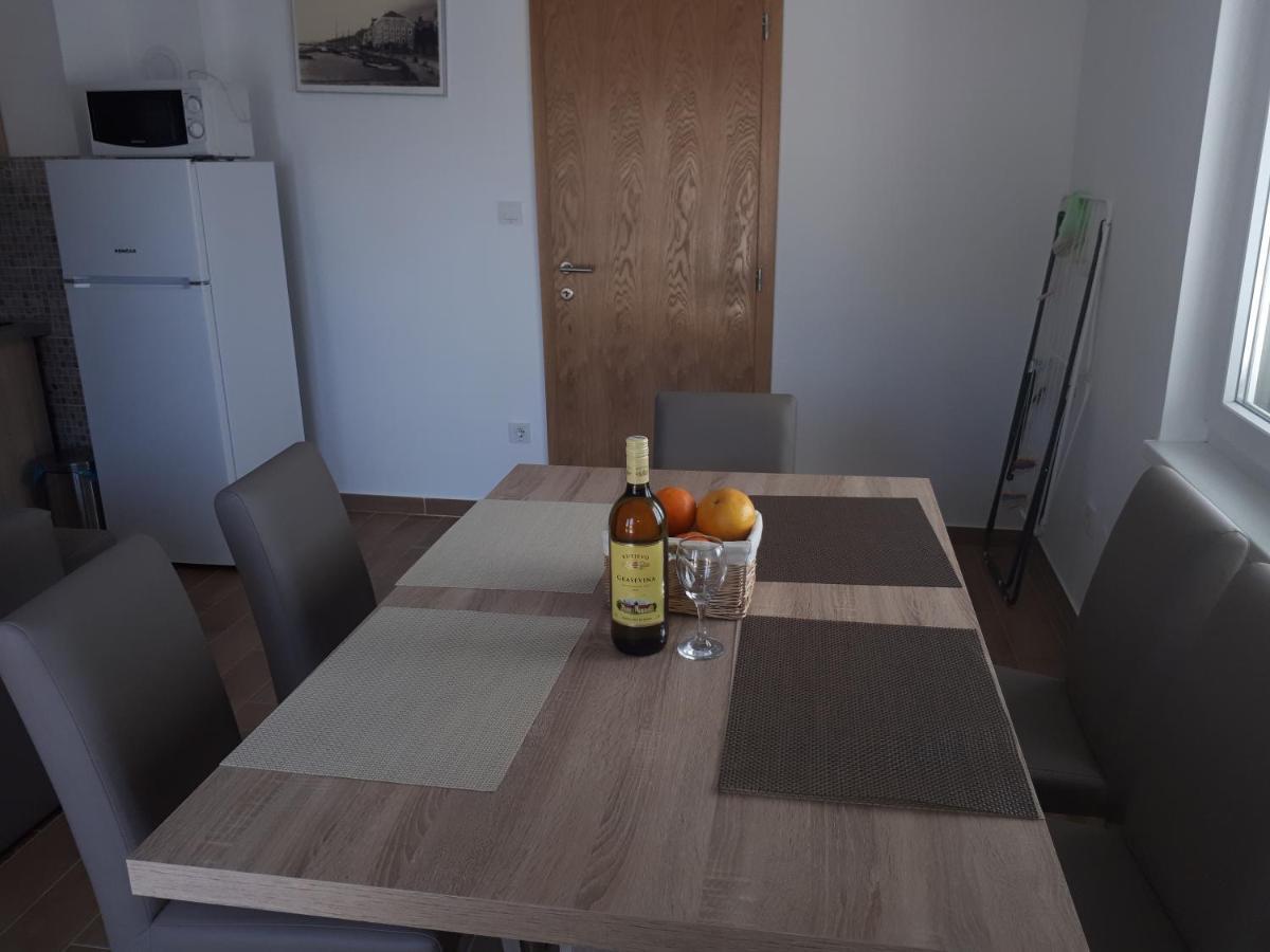 Apartmani Andrea كارلوباغ المظهر الخارجي الصورة