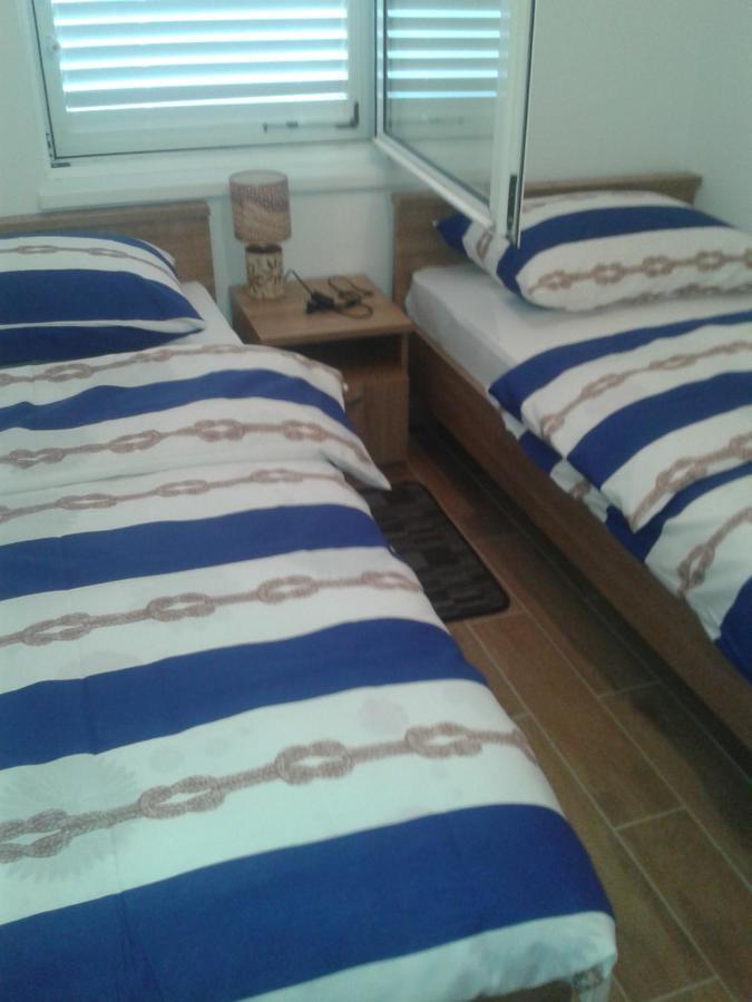 Apartmani Andrea كارلوباغ المظهر الخارجي الصورة
