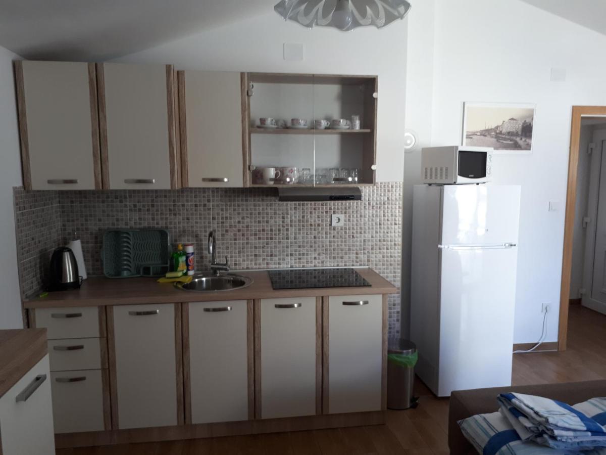Apartmani Andrea كارلوباغ المظهر الخارجي الصورة