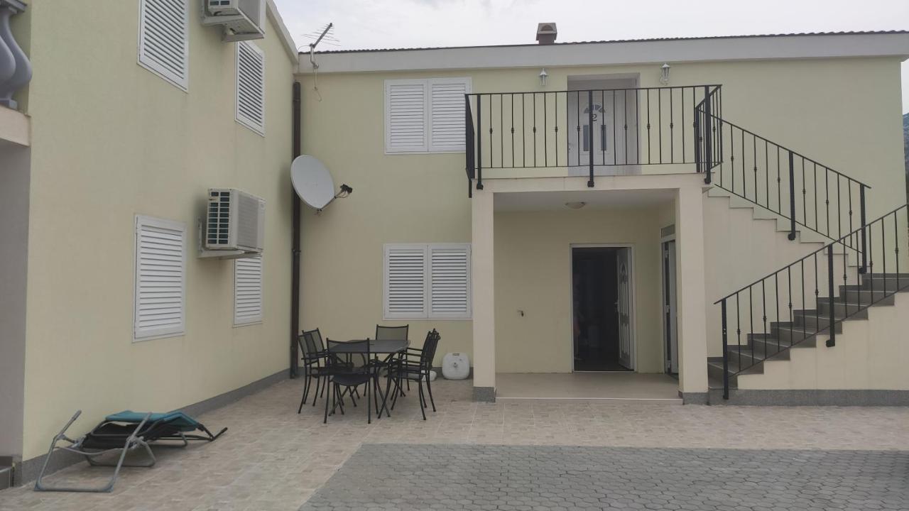 Apartmani Andrea كارلوباغ المظهر الخارجي الصورة