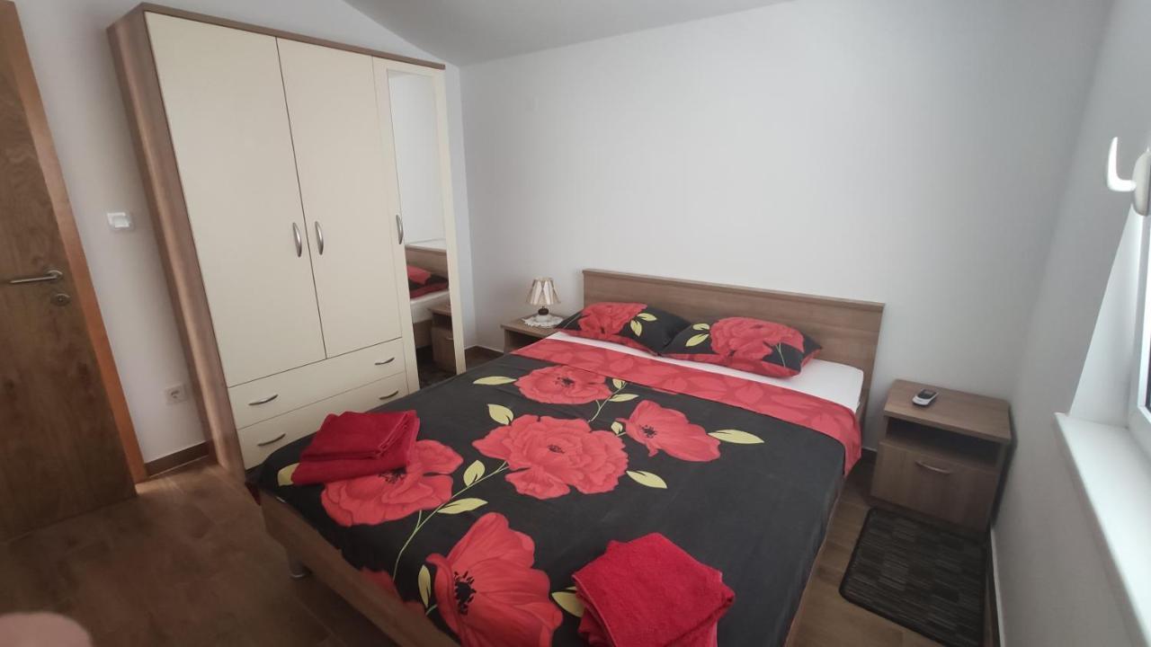 Apartmani Andrea كارلوباغ المظهر الخارجي الصورة