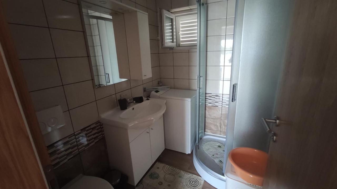 Apartmani Andrea كارلوباغ المظهر الخارجي الصورة
